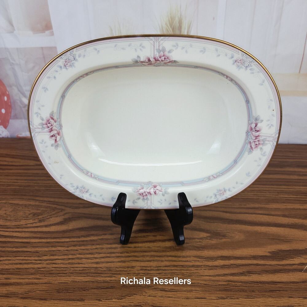Noritake Magnificence 10.5" x 7 7/8" Oval Vegatable Bowl 9736 Gold Trim Vtg